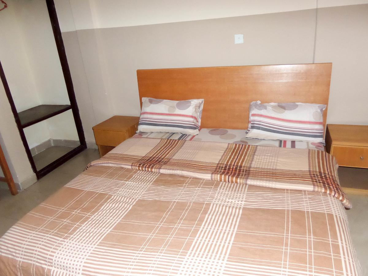 Wonder King Hotel Lagos Habitación foto